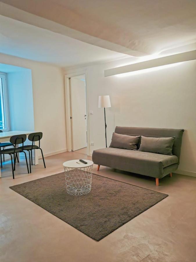 De Ville Guest House Генуя Екстер'єр фото
