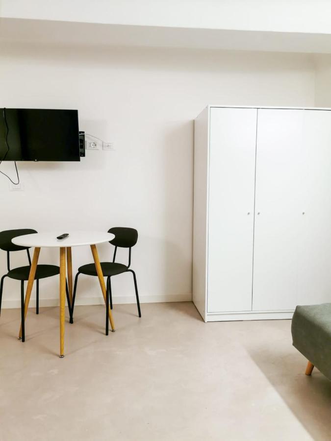 De Ville Guest House Генуя Екстер'єр фото