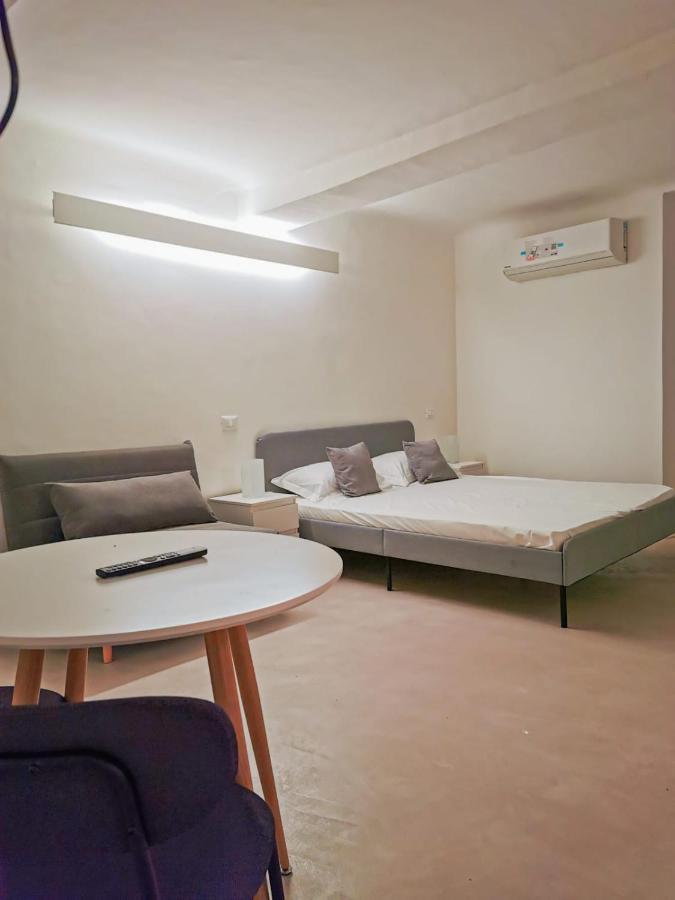 De Ville Guest House Генуя Екстер'єр фото