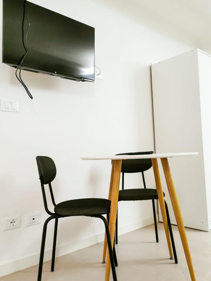 De Ville Guest House Генуя Екстер'єр фото