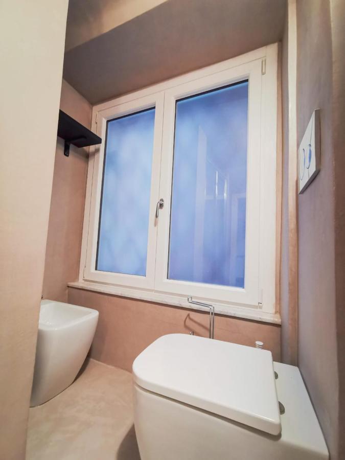 De Ville Guest House Генуя Екстер'єр фото